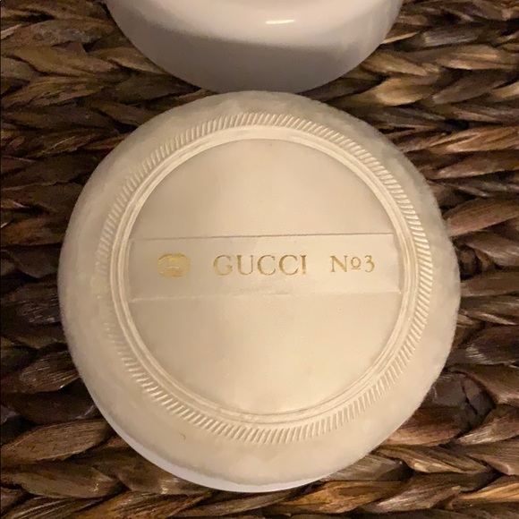 100% Authentic Gucci No. 3 Dusting Powder - New - Picture 2 of 5